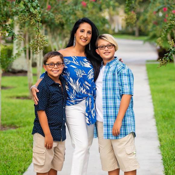 Meet your Posher, Stephanie - Picture 1 of 1